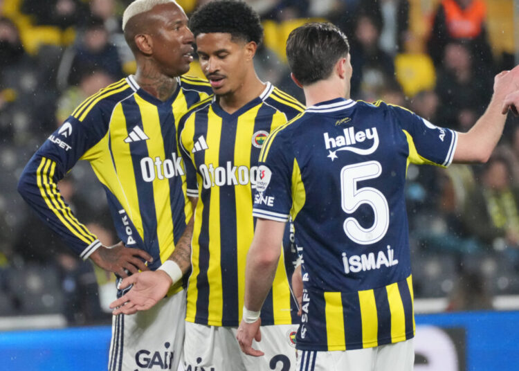 Fenerbahče očekuje milionski transfer: Jayden Oosterwolde na meti evropskih velikana