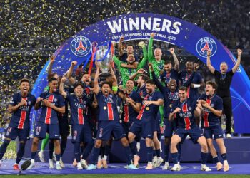 PSG za 130 miliona eura dovodi duo iz Engleske