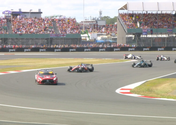 Leclerc trijumfovao na haotičnom Silverstoneu