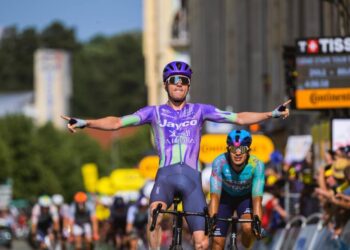 Schmid pobjednik 13. etape, Pogačar i dalje žut