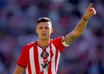 Xhaka ostaje u Sunderlandu