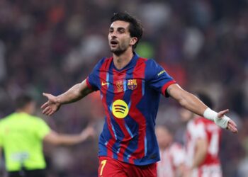 Ferran Torres na izlaznim vratima Barcelone, PSG vreba
