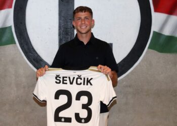 Problem Sparte i Legije je isti…