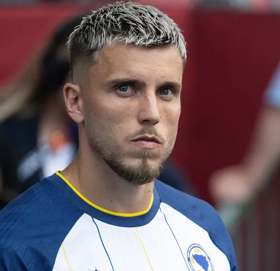 Demirović tema, klubovi pregovaraju, želje različite…