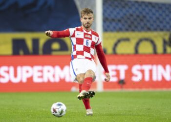 Fiorentina odbila Milan: Marin Pongračić nije na prodaju