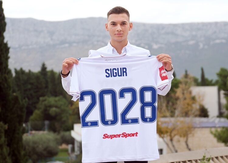 Hajduk pregovara sa Celticom, igrač želi u Škotsku