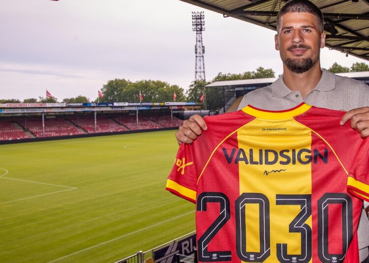 Štoper Lokomotive potpisao za klub iz Eredivisie!