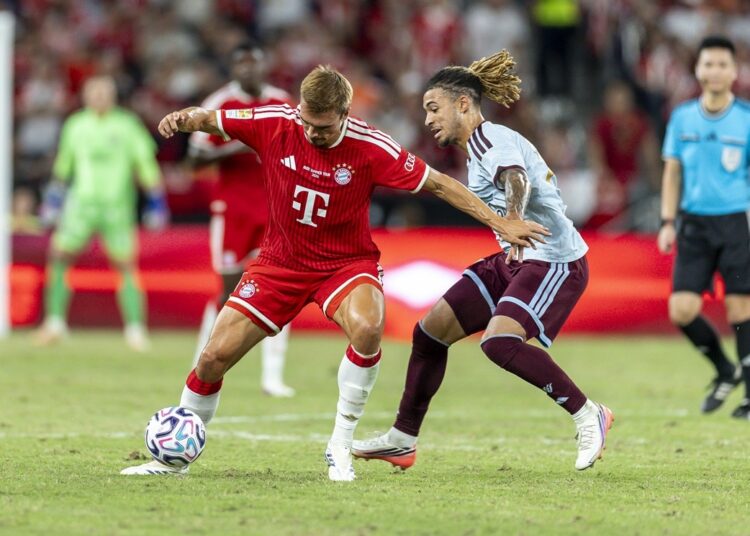 Bayern prodaje Palhinhu, Aston Villa spremna za pregovore