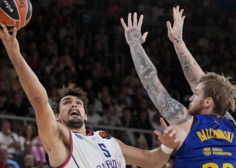 Barca bolja od Efesa, Dubai od Reala – Zvezda startala porazom u Euroligi