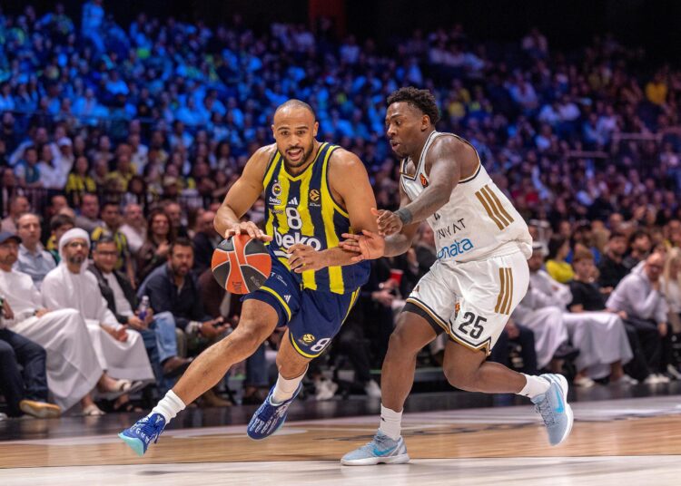 Fenerbahçe savladao Dubai i osvojio treće mjesto