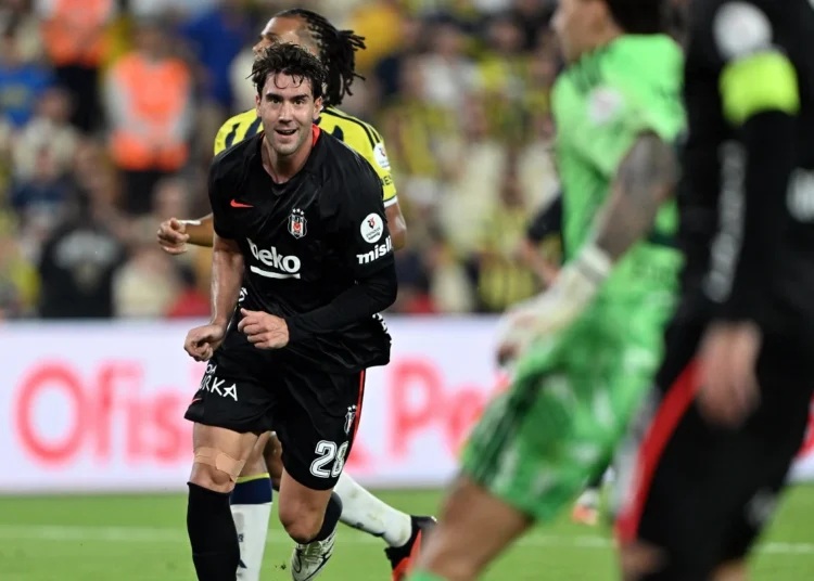Bešiktaš srušio Fenerbahče i najavio kandidaturu za prvaka!