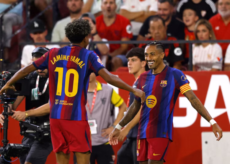 Barcelona preokretom srušila Sevillu: Raphinha hat-trick za sedmu pobjedu!