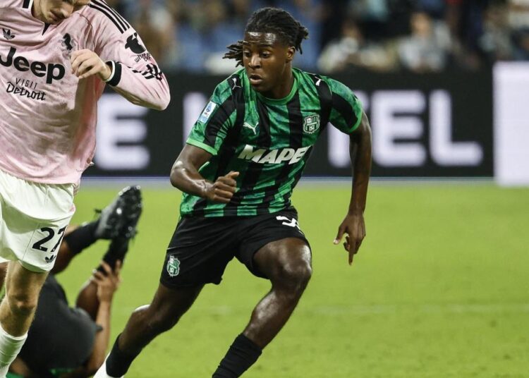 Mladi Darryl Bakola postaje nezamjenjiv u Sassuolu
