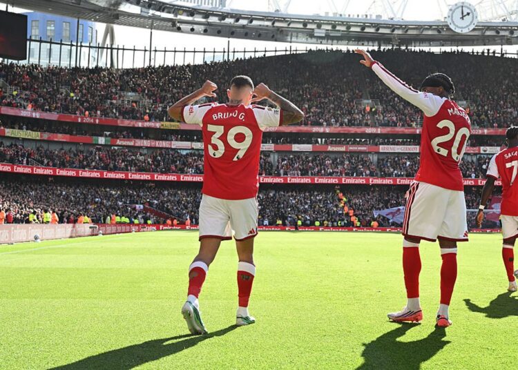 Arsenal preokretom srušio Leeds, Guimarães junak „Topnika“!