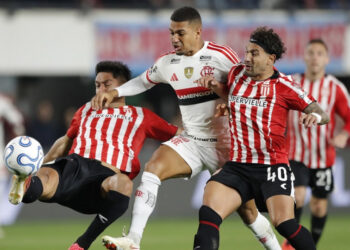 Estudiantes i Flamengo remizirali bez golova u prvom polufinalnom duelu