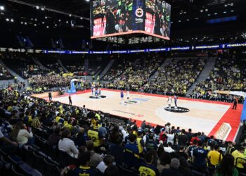Olympiacos pred ispitom, Barca traži novu pobjedu