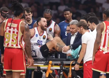 Crvena Zvezda došla do prve pobjede u Euroligi, Efes pao u Areni